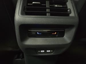 Volkswagen Tiguan 2.0TSI R-Line 4Motion - Image 10