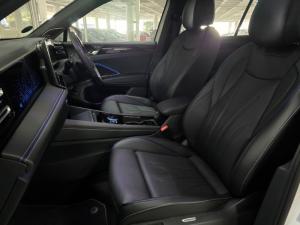 Volkswagen Tiguan 2.0TSI R-Line 4Motion - Image 15