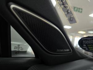Volkswagen Tiguan 2.0TSI R-Line 4Motion - Image 19