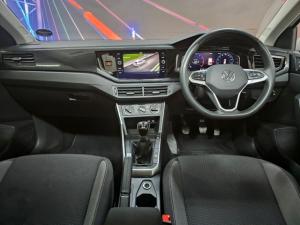 Volkswagen Polo hatch 1.0TSI Life manual - Image 10