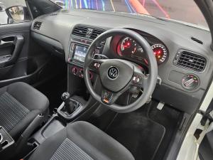Volkswagen Polo Vivo hatch 1.4 Comfortline - Image 5