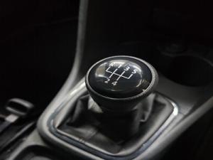 Volkswagen Polo Vivo hatch 1.4 Comfortline - Image 8
