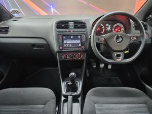 Volkswagen Polo Vivo hatch 1.4 Comfortline - Image 9