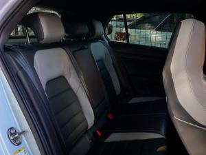 Volkswagen Golf 1.4TSI R-Line - Image 10