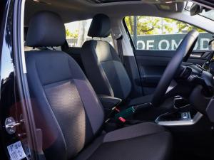 Volkswagen Polo hatch 1.0TSI Life auto - Image 9