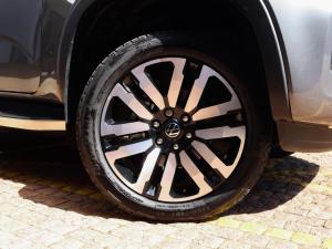 Volkswagen Amarok 3.0TDI V6 double cab Aventura 4Motion - Image 2