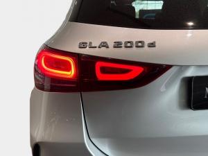 Mercedes-Benz GLA GLA200d Progressive - Image 17