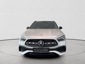 Mercedes-Benz GLA GLA200d Progressive - Image 2