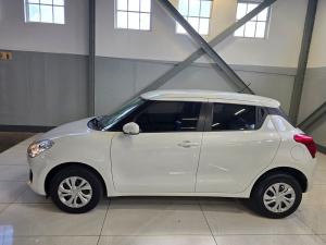Suzuki Swift 1.2 GL manual - Image 2