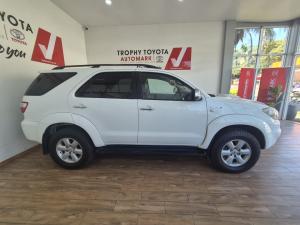 Toyota Fortuner 3.0D-4D - Image 3