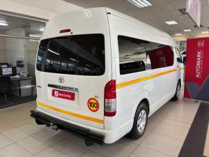 Toyota Hiace 2.5D-4D bus 14-seater GL - Image 2