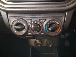 Toyota Vitz 1.0 - Image 12