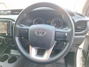 Toyota Hilux 2.4GD-6 double cab SRX auto - Image 8