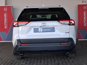 Toyota RAV4 2.0 GX auto - Image 5