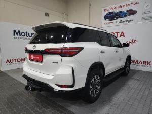 Toyota Fortuner 2.8GD-6 4x4 VX - Image 2