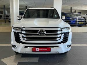 Toyota Land Cruiser 300 3.3D ZX - Image 4