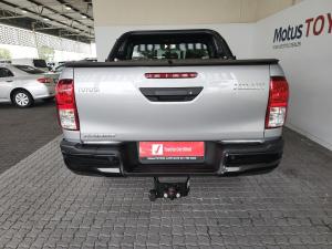 Toyota Hilux 2.4GD-6 double cab Raider manual - Image 5