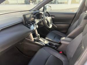 Toyota Corolla Cross 1.8 Hybrid XS - Image 7