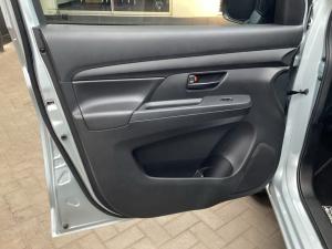 Toyota Rumion 1.5 S - Image 23
