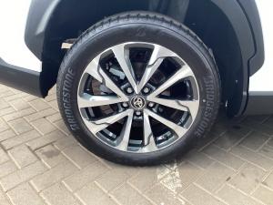Toyota Corolla Cross 1.8 Hybrid XR - Image 20