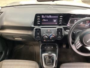 Kia Sonet 1.5 LX manual - Image 15