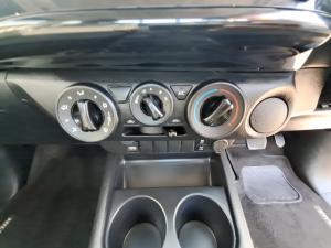 Toyota Hilux 2.4GD-6 Xtra cab Raider auto - Image 13