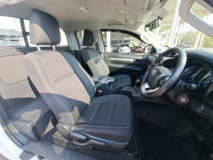 Toyota Hilux 2.4GD-6 Xtra cab Raider auto - Image 14