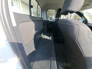Toyota Hilux 2.4GD-6 Xtra cab Raider auto - Image 15