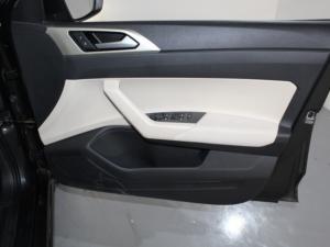 Volkswagen Polo 1.0 TSI Style Tiptronic - Image 15
