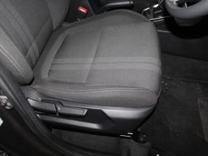Hyundai Venue 1.2 Motion - Image 17