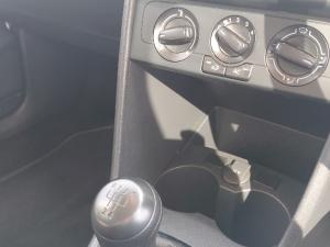 Volkswagen Polo Vivo 1.4 Trendline - Image 12