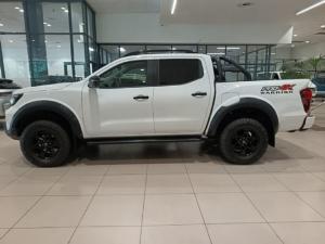 Nissan Navara 2.5DDTi double cab Pro-4X 4x4 Warrior - Image 2