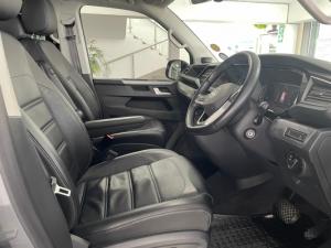 Volkswagen Caravelle 2.0BiTDI Highline 4Motion - Image 16