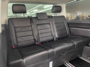 Volkswagen Caravelle 2.0BiTDI Highline 4Motion - Image 18
