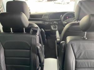 Volkswagen Caravelle 2.0BiTDI Highline 4Motion - Image 7