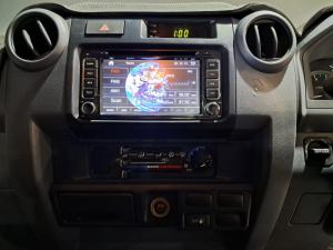 Toyota Land Cruiser 79 4.0 V6 single cab - Image 18