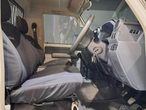 Toyota Land Cruiser 79 4.0 V6 single cab - Image 21