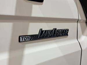 Toyota Land Cruiser 79 4.0 V6 single cab - Image 2