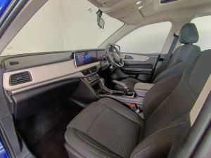 Mahindra XUV700 2.0T AX5 - Image 22