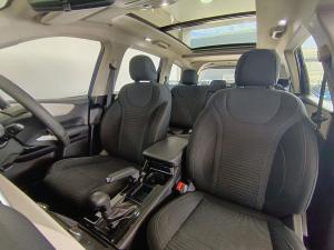 Mahindra XUV700 2.0T AX5 - Image 23