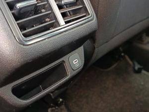 Mahindra XUV700 2.0T AX5 - Image 27