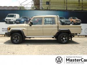 Toyota Land Cruiser 79 2.8GD-6 double cab auto - Image 3