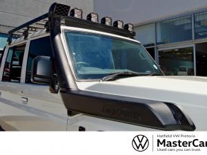 Toyota Land Cruiser 79 2.8GD-6 double cab auto - Image 10
