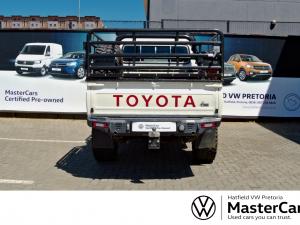 Toyota Land Cruiser 79 2.8GD-6 double cab auto - Image 4