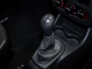 Nissan NP200 1.6i - Image 12