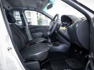 Nissan NP200 1.6i - Image 7