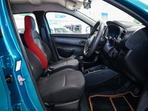 Renault Kwid 1.0 Techno manual - Image 10