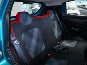 Renault Kwid 1.0 Techno manual - Image 9