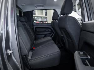 Volkswagen Amarok 2.0TDI double cab Life auto - Image 10