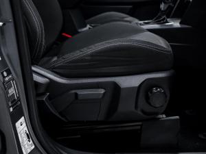 Volkswagen Amarok 2.0TDI double cab Life auto - Image 9
